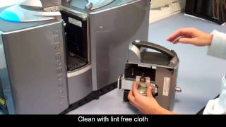 Malvern Mastersizer 3000 Cleaning cell windows [upl. by Tyson]