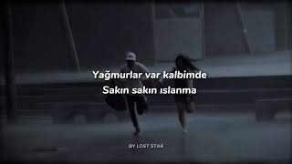 Perdenin Ardındakiler amp Anıl Piyancı  Yağmurlar  Sözleri Lyrics [upl. by Ynnhoj]